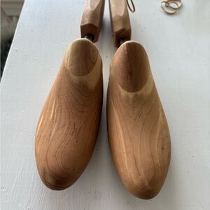 Premium Cedar Shoe Trees for Men size Medium Rochester